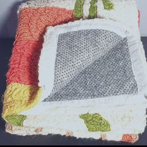 VINTAGE HAND MADE  RUG 32"X20"